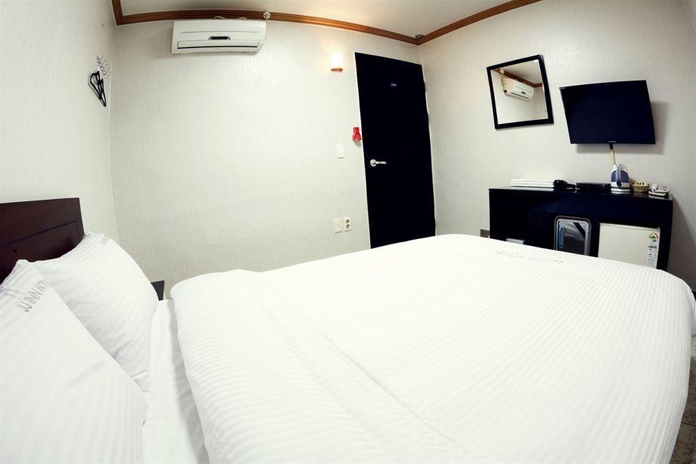 Jj Inn Busan Esterno foto